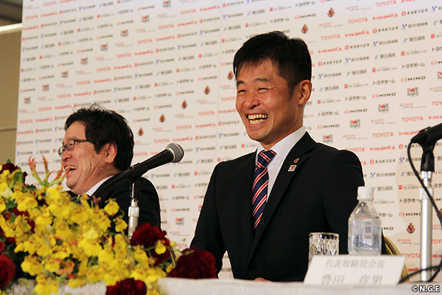 小倉隆史GM兼監督 就任記者会見の模様｜ニュース｜名古屋グランパス