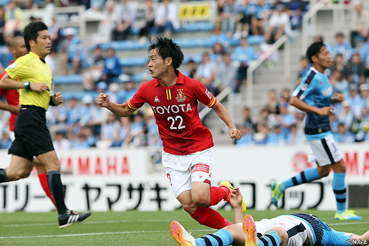 小屋松 知哉選手サイン入り&実使用スパイク 小屋松 知哉選手サイン入り&実使用スパイク ♤*様 直筆 小屋松知哉