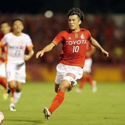 名古屋グランパス オーセンティックユニフォーム 小川佳純サイン入り 小川 佳純 | 選手・スタッフ | チーム | 名古屋グランパス公式サイト