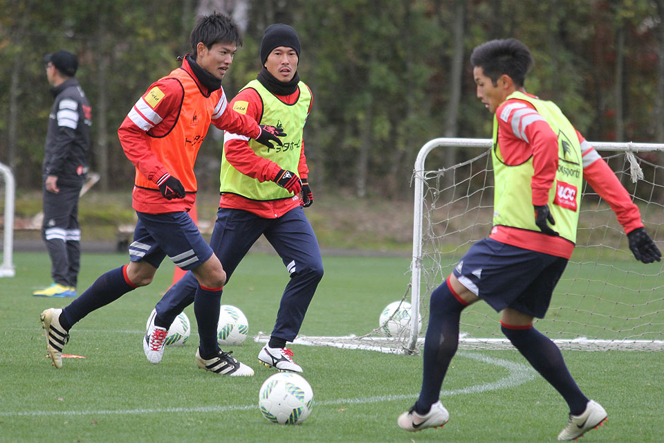 小川 佳純 | 選手・スタッフ | チーム | 名古屋グランパス公式サイト