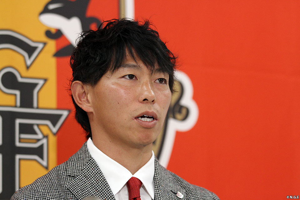 佐藤寿人選手 移籍加入記者会見｜ニュース｜名古屋グランパス公式サイト