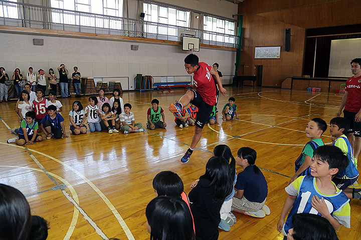 グランパスフォトギャラリー Grampus Photo Gallery 玉田圭司 の検索結果 カテゴリー絞込み すべて表示 サッカースクール 練習試合 試合 イベント 選手 グランパスくんファミリー ホームタウン活動 ファンクラブ グッズ その他 アカデミー プレスリリース