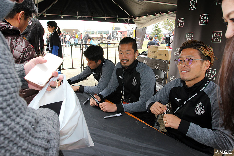 渋谷飛翔 | 選手・スタッフ | チーム | 名古屋グランパス公式サイト