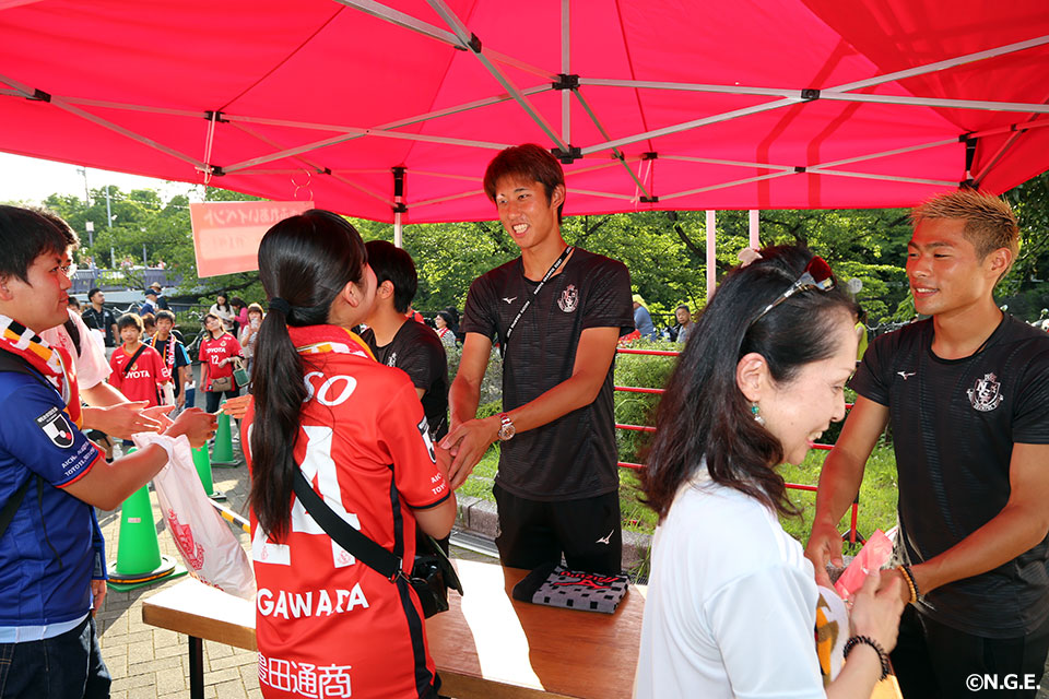 赤﨑 秀平 | 選手・スタッフ | チーム | 名古屋グランパス公式サイト