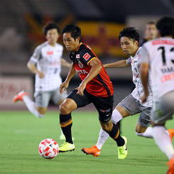 青木亮太 | 選手・スタッフ | チーム | 名古屋グランパス公式サイト