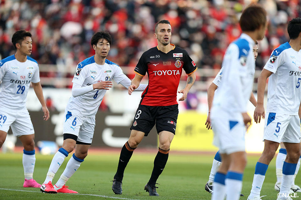 ジョアン シミッチ | 選手・スタッフ | チーム | 名古屋グランパス公式