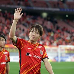 成瀬竣平 | 選手・スタッフ | チーム | 名古屋グランパス公式サイト