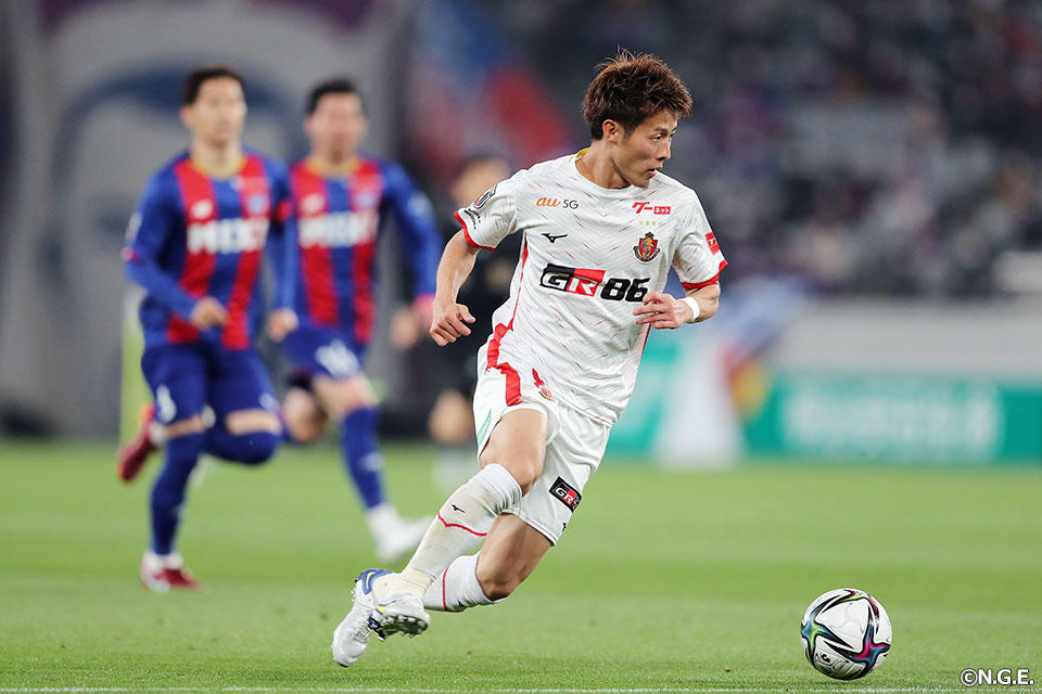 柿谷曜一朗 | 選手・スタッフ | チーム | 名古屋グランパス公式サイト