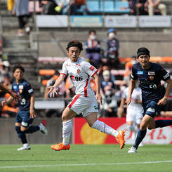 阿部浩之 | 選手・スタッフ | チーム | 名古屋グランパス公式サイト