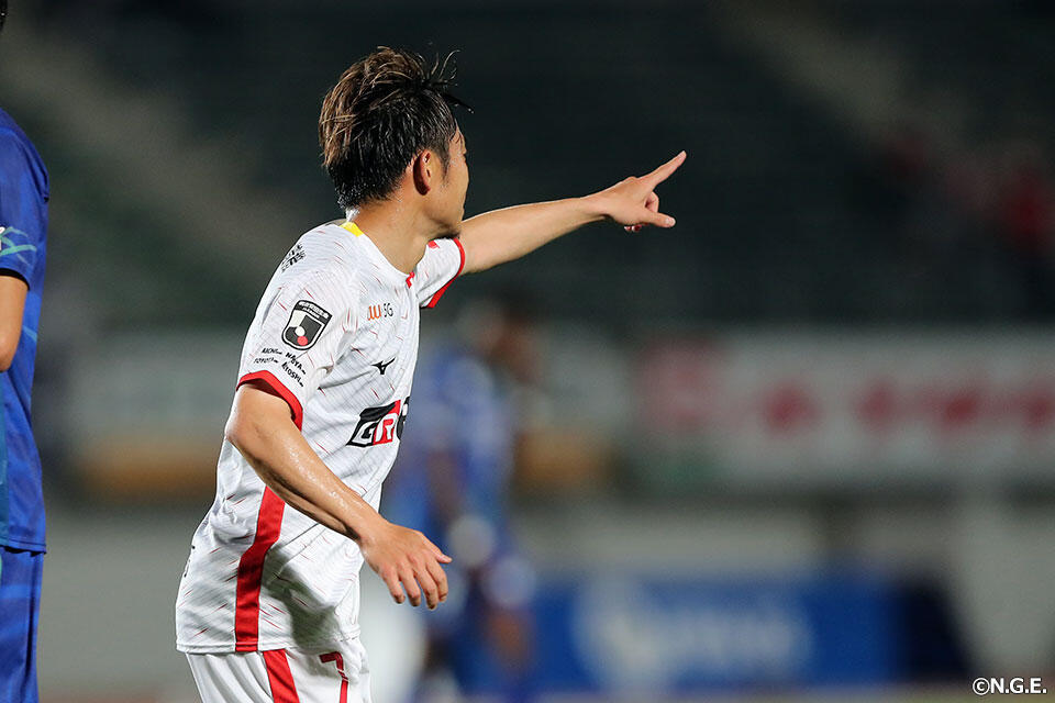 阿部浩之 | 選手・スタッフ | チーム | 名古屋グランパス公式サイト