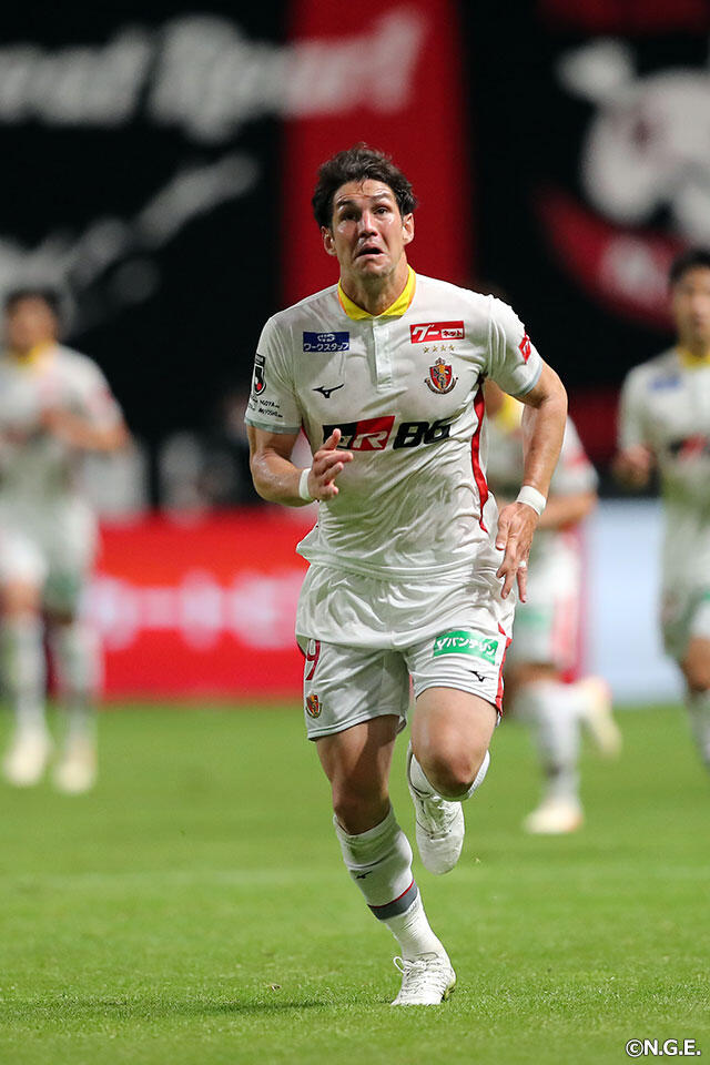 酒井宣福 | 選手・スタッフ | チーム | 名古屋グランパス公式 酒井宣福 | 選手・スタッフ | チーム | 名古屋グランパス公式