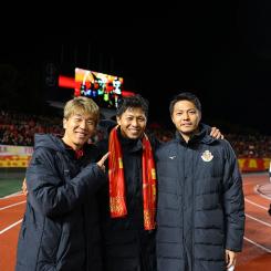 丸山祐市 | 選手・スタッフ | チーム | 名古屋グランパス公式サイト