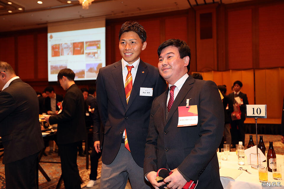 丸山祐市 | 選手・スタッフ | チーム | 名古屋グランパス公式サイト