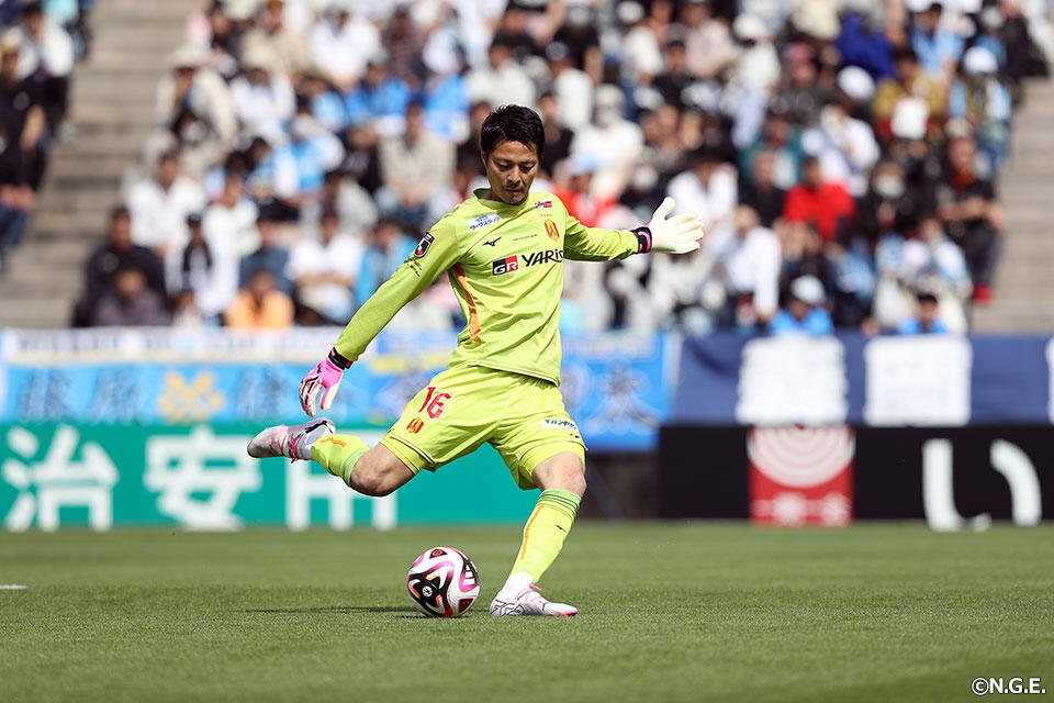 名古屋グランパス サイン入り 練習着 16番 武田洋平 名古屋グランパス サイン入り 練習着 16番 武田洋平 HATTRICK
