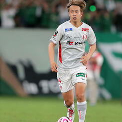 吉田温紀 | 選手・スタッフ | チーム | 名古屋グランパス公式サイト