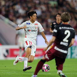 重廣卓也 | 選手・スタッフ | チーム | 名古屋グランパス公式サイト