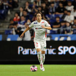 吉田温紀 | 選手・スタッフ | チーム | 名古屋グランパス公式サイト