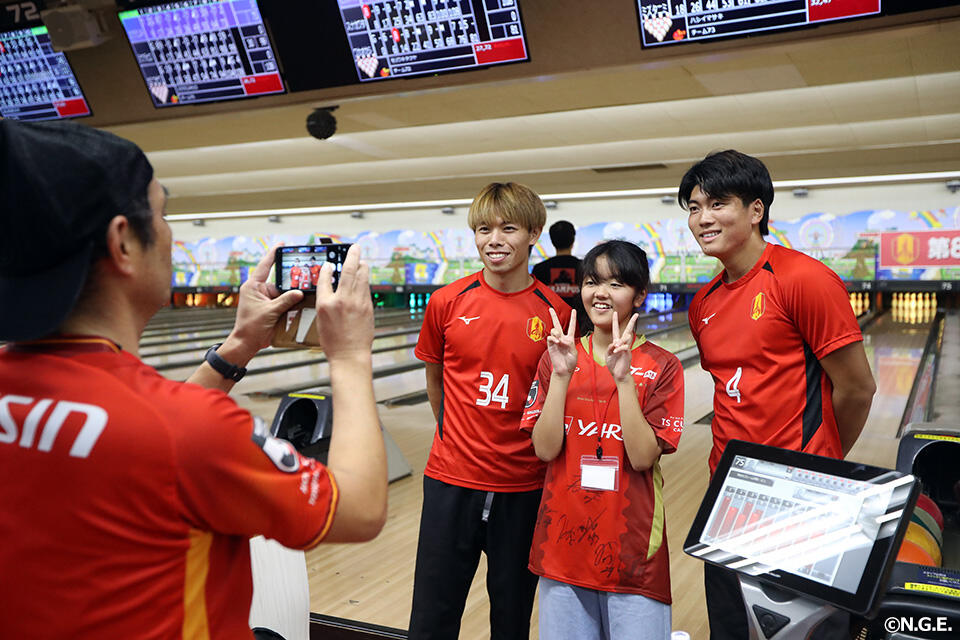 井上詩音 | 選手・スタッフ | チーム | 名古屋グランパス公式サイト