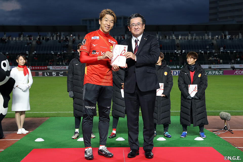 永井 謙佑 | 選手・スタッフ | チーム | 名古屋グランパス公式サイト