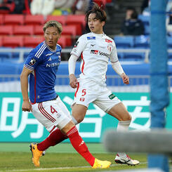 吉田温紀 | 選手・スタッフ | チーム | 名古屋グランパス公式サイト