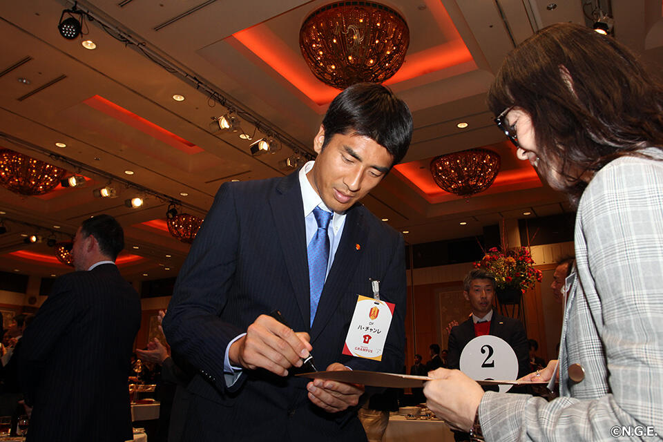 ハチャンレ | 選手・スタッフ | チーム | 名古屋グランパス公式サイト