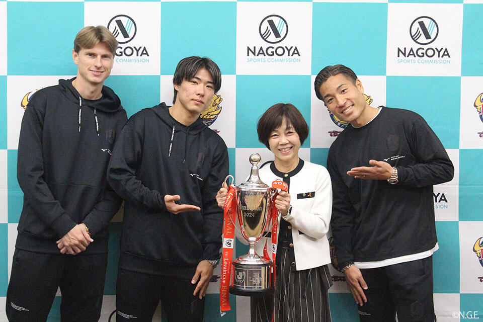 キャスパーユンカー | 選手・スタッフ | チーム | 名古屋