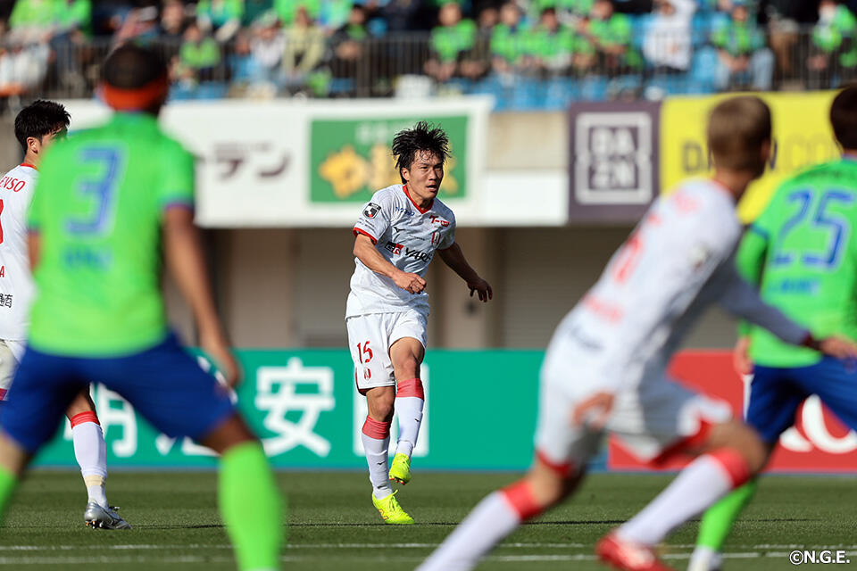 稲垣祥 | 選手・スタッフ | チーム | 名古屋グランパス公式