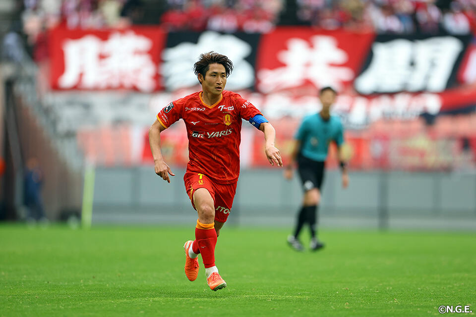 和泉竜司 | 選手・スタッフ | チーム | 名古屋グランパス公式