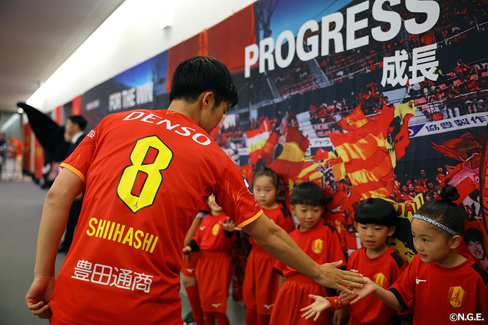 明治安田J1リーグ 第18節：名古屋グランパス vs 浦和レッズ | 試合