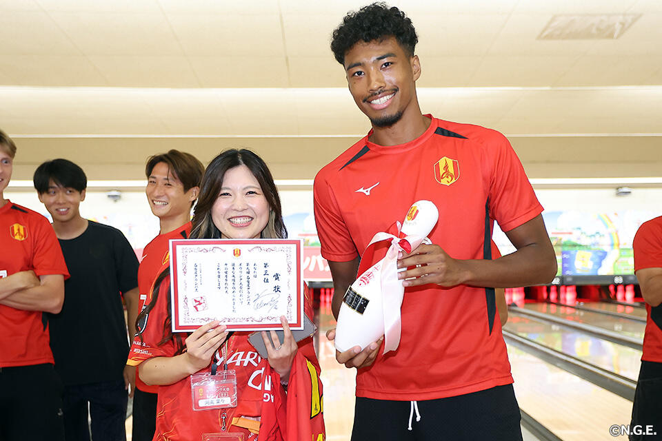 名古屋グランパスユニフォーム2024 三國ケネディエブス p2jacy2041-20-k.jpg