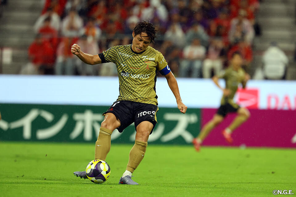 名古屋グランパス 和泉竜司選手 ユニフォーム 3月29日横浜FC戦】2025ビクトリーユニフォームFPモデル(和泉竜司