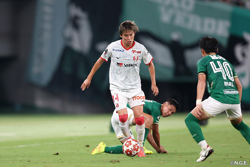 名古屋グランパス　森島司選手　ユニフォーム 名古屋グランパス クラブユニフォーム 森島司選手 - メルカリ