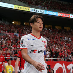 名古屋グランパス　ユニフォーム　和泉竜司選手 HATTRICK（ハットトリック）-選手の想いをファンへ届ける公式