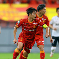 和泉竜司 | 選手・スタッフ | チーム | 名古屋グランパス公式サイト