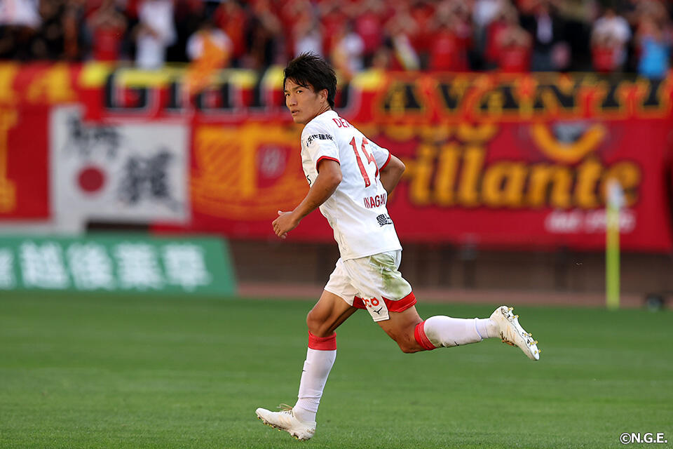 稲垣祥 | 選手・スタッフ | チーム | 名古屋グランパス公式