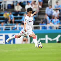 稲垣祥 | 選手・スタッフ | チーム | 名古屋グランパス公式サイト