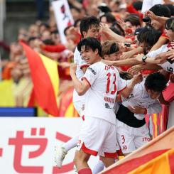 稲垣祥 | 選手・スタッフ | チーム | 名古屋グランパス公式サイト