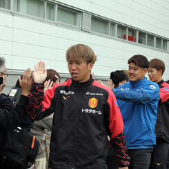 内田宅哉 | 選手・スタッフ | チーム | 名古屋グランパス公式サイト