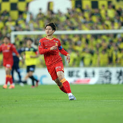 和泉竜司 | 選手・スタッフ | チーム | 名古屋グランパス公式サイト