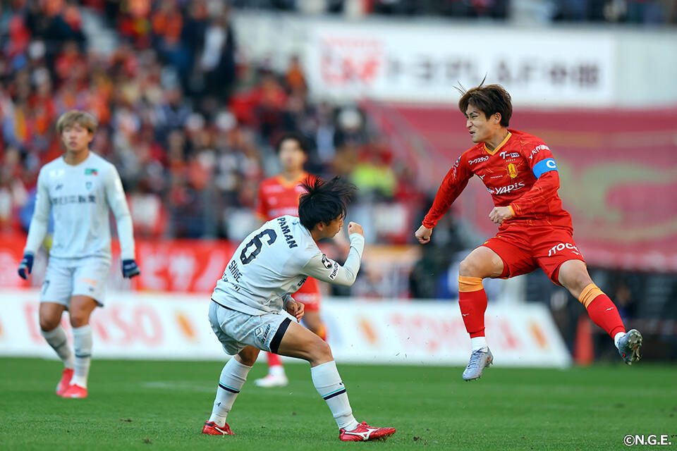 和泉竜司 | 選手・スタッフ | チーム | 名古屋グランパス公式サイト