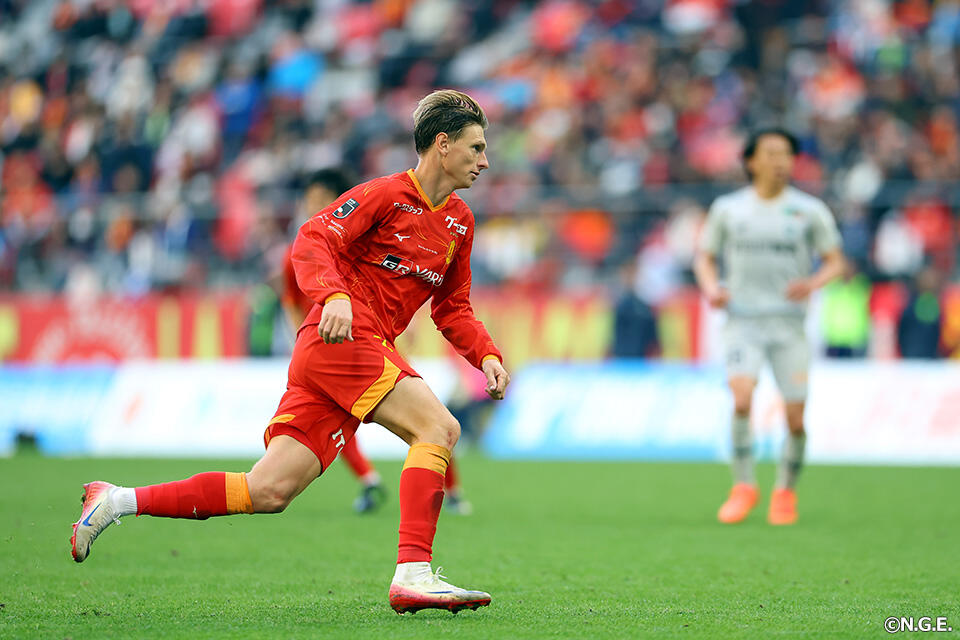 キャスパーユンカー | 選手・スタッフ | チーム | 名古屋グランパス