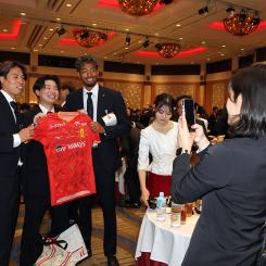野上結貴 | 選手・スタッフ | チーム | 名古屋グランパス公式サイト