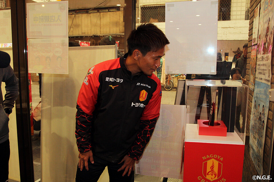 クラブグランパス｜徳元悠平選手来店イベントの模様｜ニュース｜名古屋