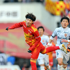 山岸祐也 | 選手・スタッフ | チーム | 名古屋グランパス公式サイト