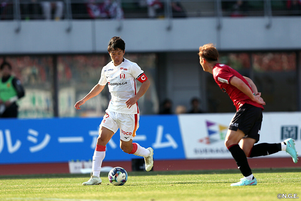 稲垣祥 | 選手・スタッフ | チーム | 名古屋グランパス公式サイト