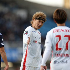 山岸 祐也 | 選手・スタッフ | チーム | 名古屋グランパス公式サイト