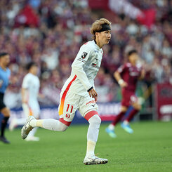 山岸祐也 | 選手・スタッフ | チーム | 名古屋グランパス公式サイト