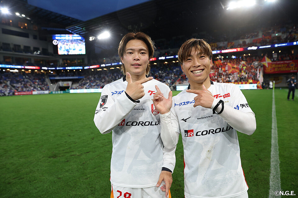 美品♬名古屋グランパス オーセンティックユニフォーム 33番 菊池泰智選手XL 菊地 泰智 | 選手・スタッフ | チーム | 名古屋グランパス公式サイト