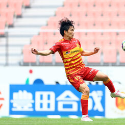 稲垣祥 | 選手・スタッフ | チーム | 名古屋グランパス公式サイト