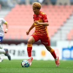 永井 謙佑 | 選手・スタッフ | チーム | 名古屋グランパス公式サイト